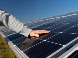 Treci la Energie Verde: De ce să-ți Montezi Panouri Solare