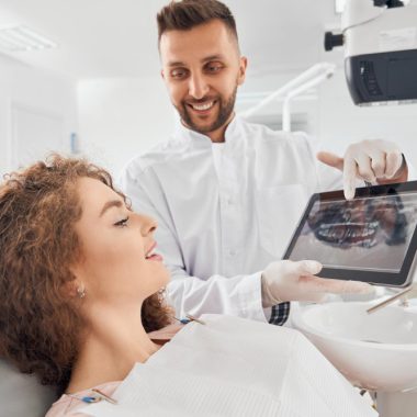 Cum influențează tehnologia CAD/CAM calitatea și predictibilitatea lucrărilor dentare